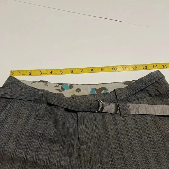 Urban Outfitters wide leg gray herringbone pants, belted. Juniors size 5 - Picture 4 of 10